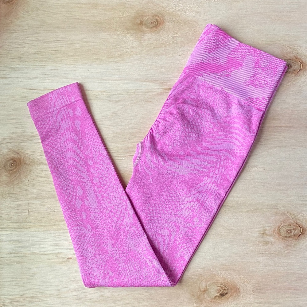 ADAPT ANIMAL X WHITNEY SEAMLESS LEGGINGS - Picture 5 of 13